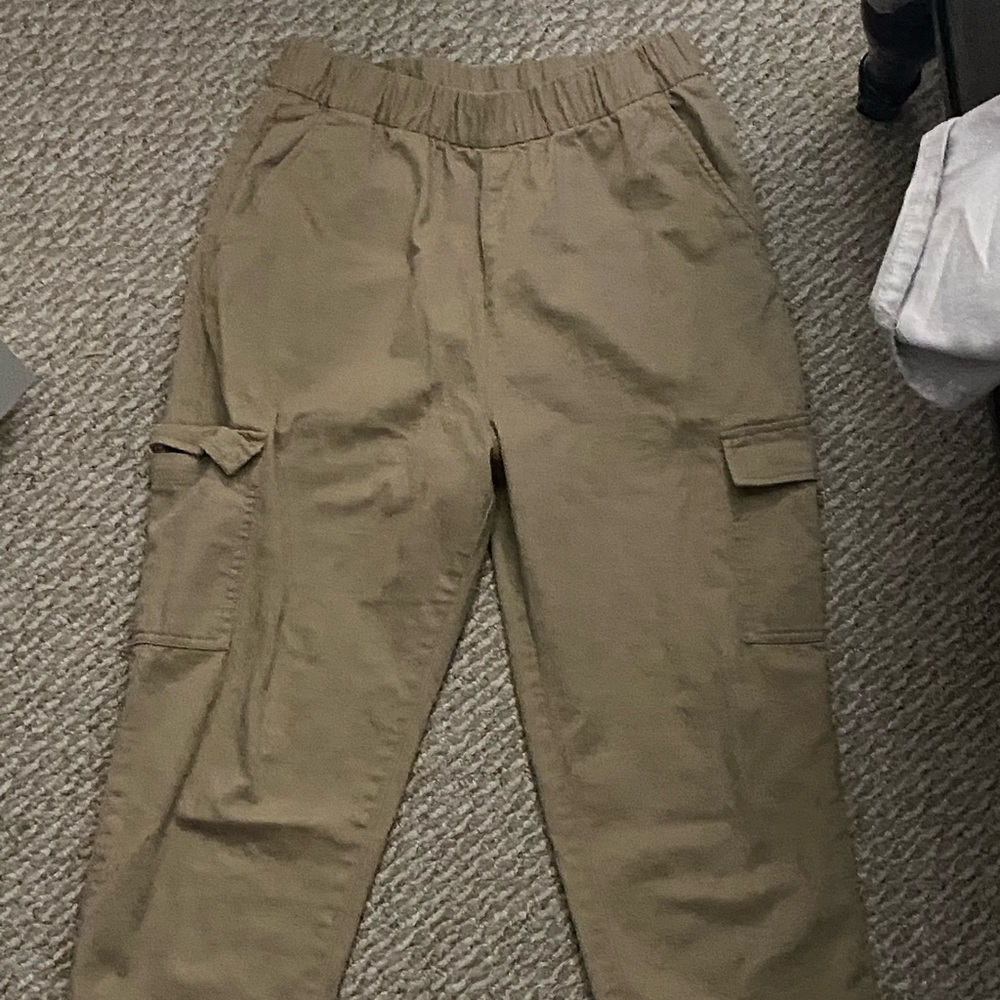 Never really worn,  super comfortable and  relaxed fit